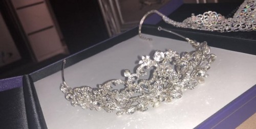 تاج ذهب ابيض 