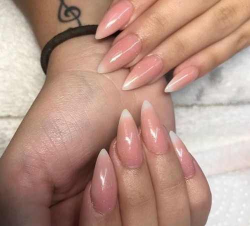 مطلوب كوافيرات لصالون جديد