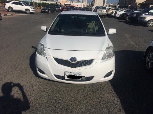 ياريس موديل 2013